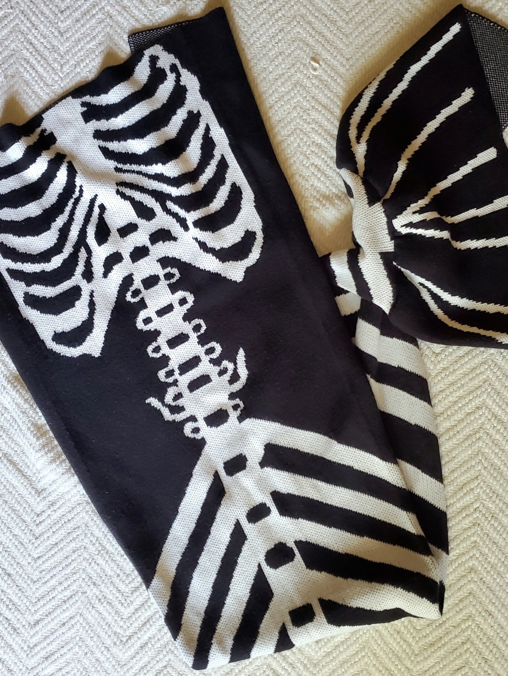 Gothic Skeleton Mermaid Blanket Adult Size - Picture 3 of 8